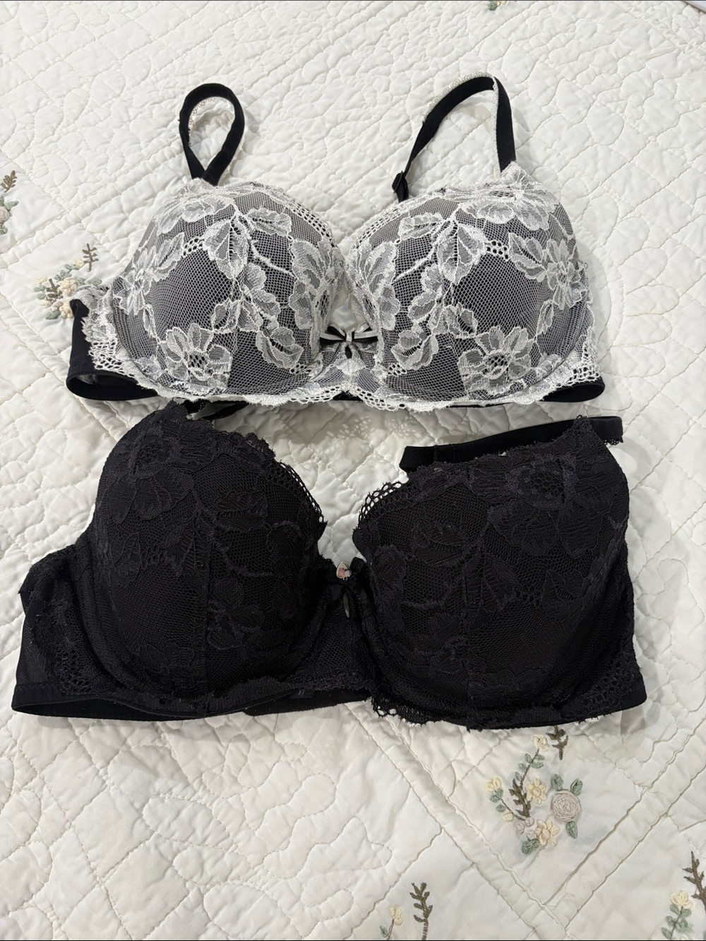 Victoria’s Secret Body by Victoria Lace Lined Demi Bras 34D – Lot of 2
